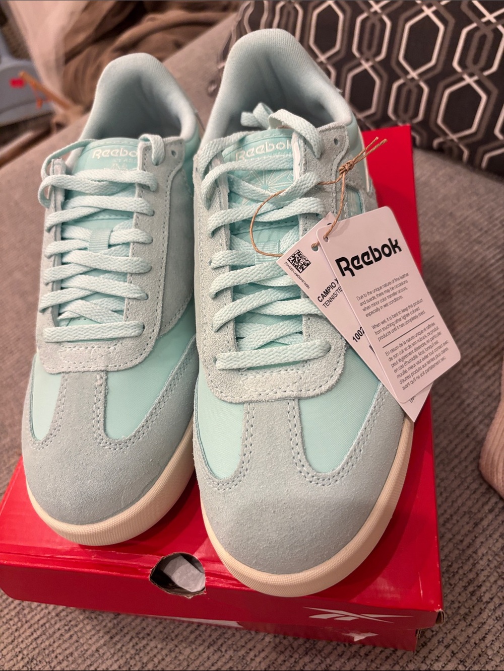 Reebok Classic Sneakers in Light Aqua Mint